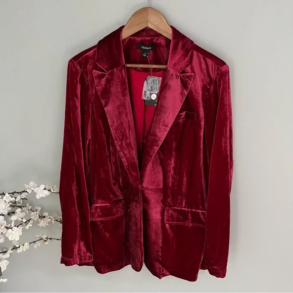 Torrid Red Velvet Classic Blazer NWT Size 1X - Picture 4 of 6